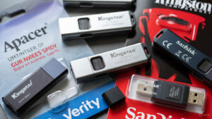 تفاوت فلش مموری های OEM و اورجینال در بازار عمده
