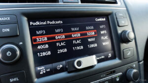 فلش مموری های مناسب سیستم خودرو